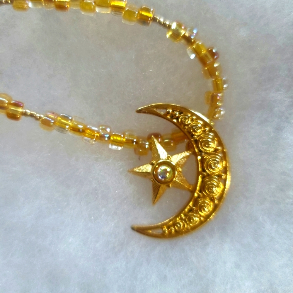 ARTESIAN CREATED ORIGINAL #The Moon &the Stars"CHAMPAGNE SEEDBEAD NECKLACE SAL